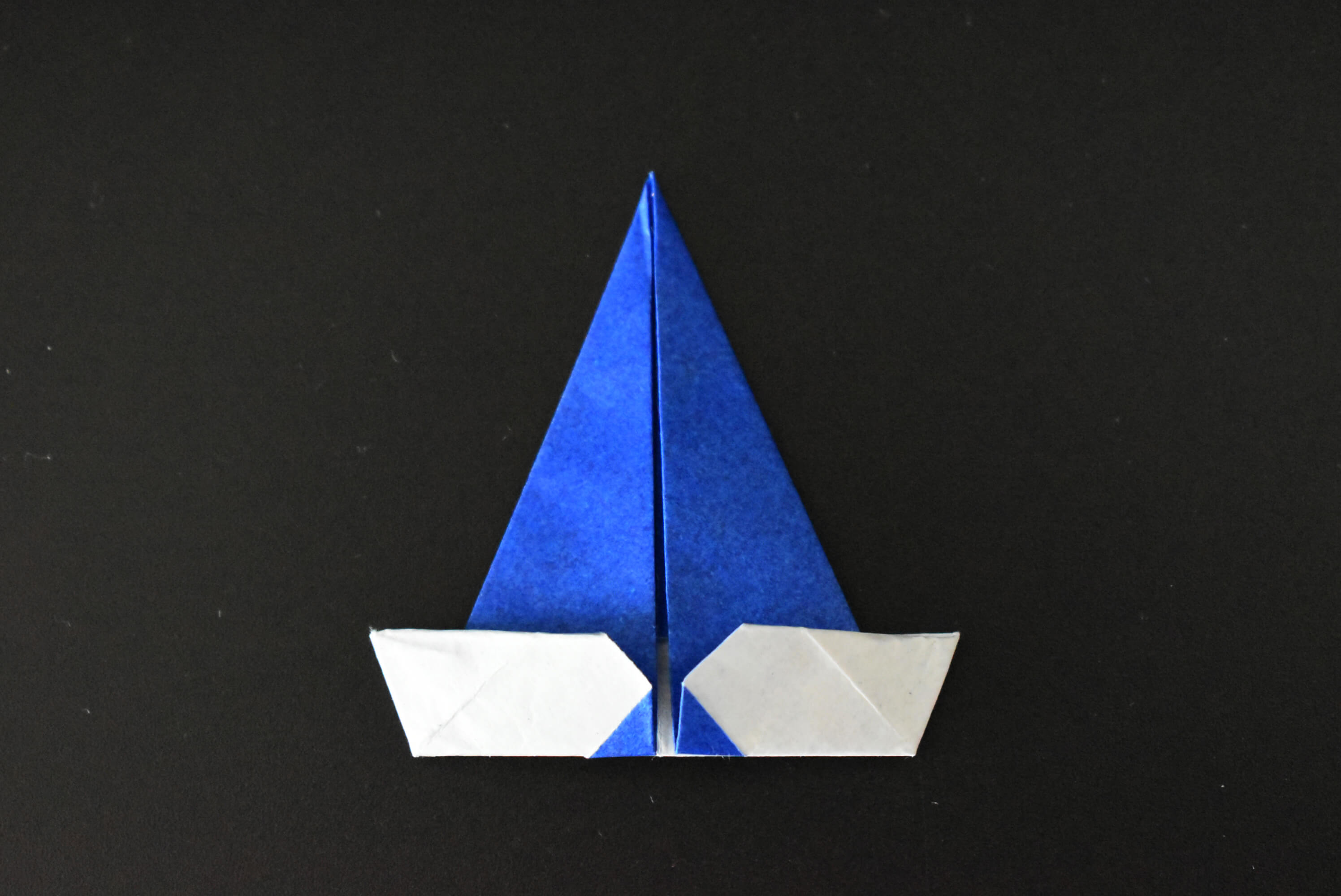 折り紙でゆきだるまを作ってみよう 4つの折り方をマスターできる おりがみ トピックス一覧 バンダイによる 遊びと学びのココロ育むファミリーエンタメサイト