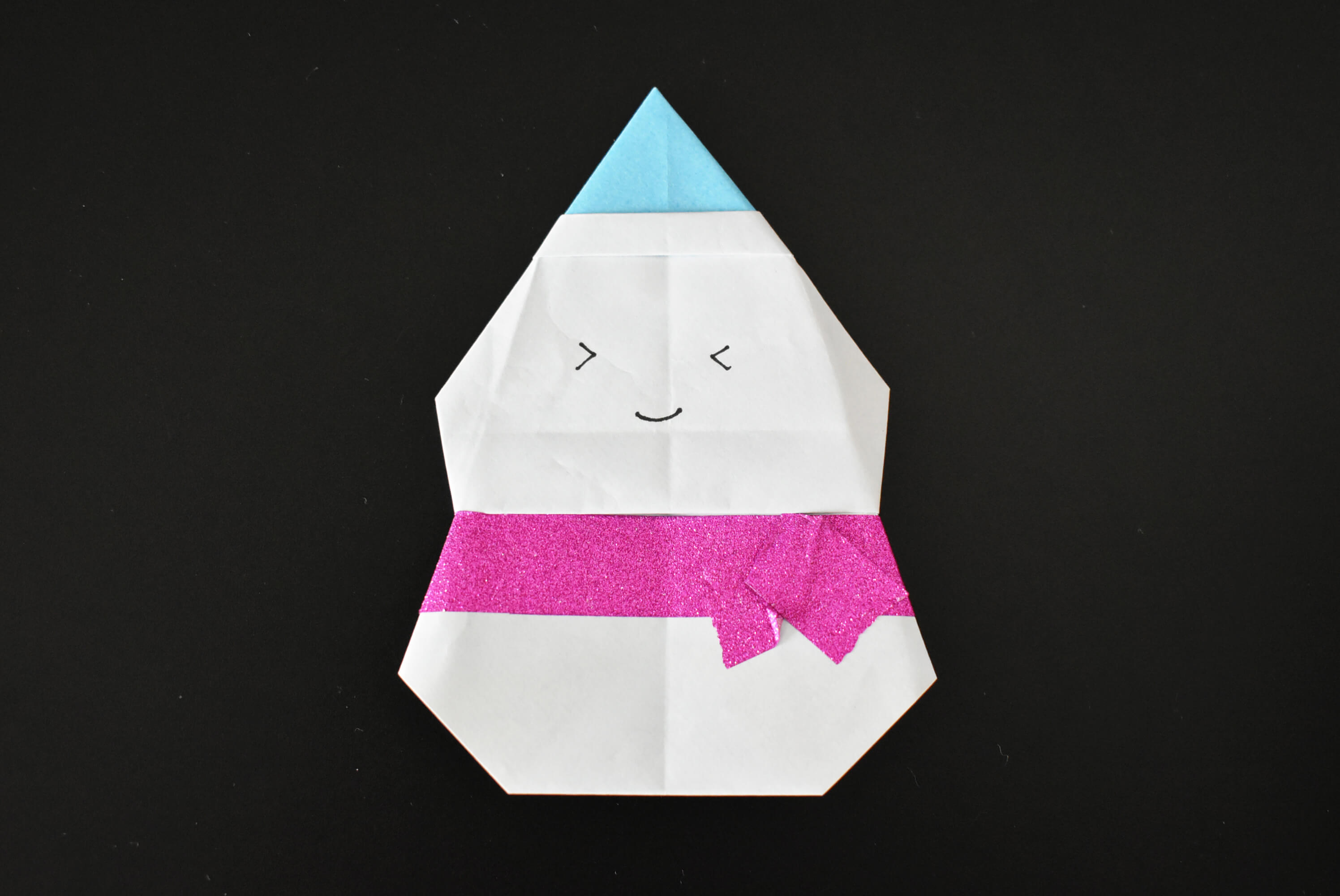 折り紙でゆきだるまを作ってみよう 4つの折り方をマスターできる おりがみ トピックス一覧 バンダイによる 遊びと学びのココロ育むファミリーエンタメサイト