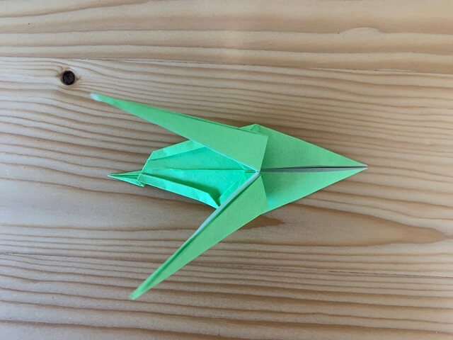 折り紙でいろんな虫を折ってみよう 8種類の折り方を解説 おりがみ部の記事一覧 おりがみ部 部活トップ バンダイによる 遊びと学びのココロ育むファミリーエンタメサイト