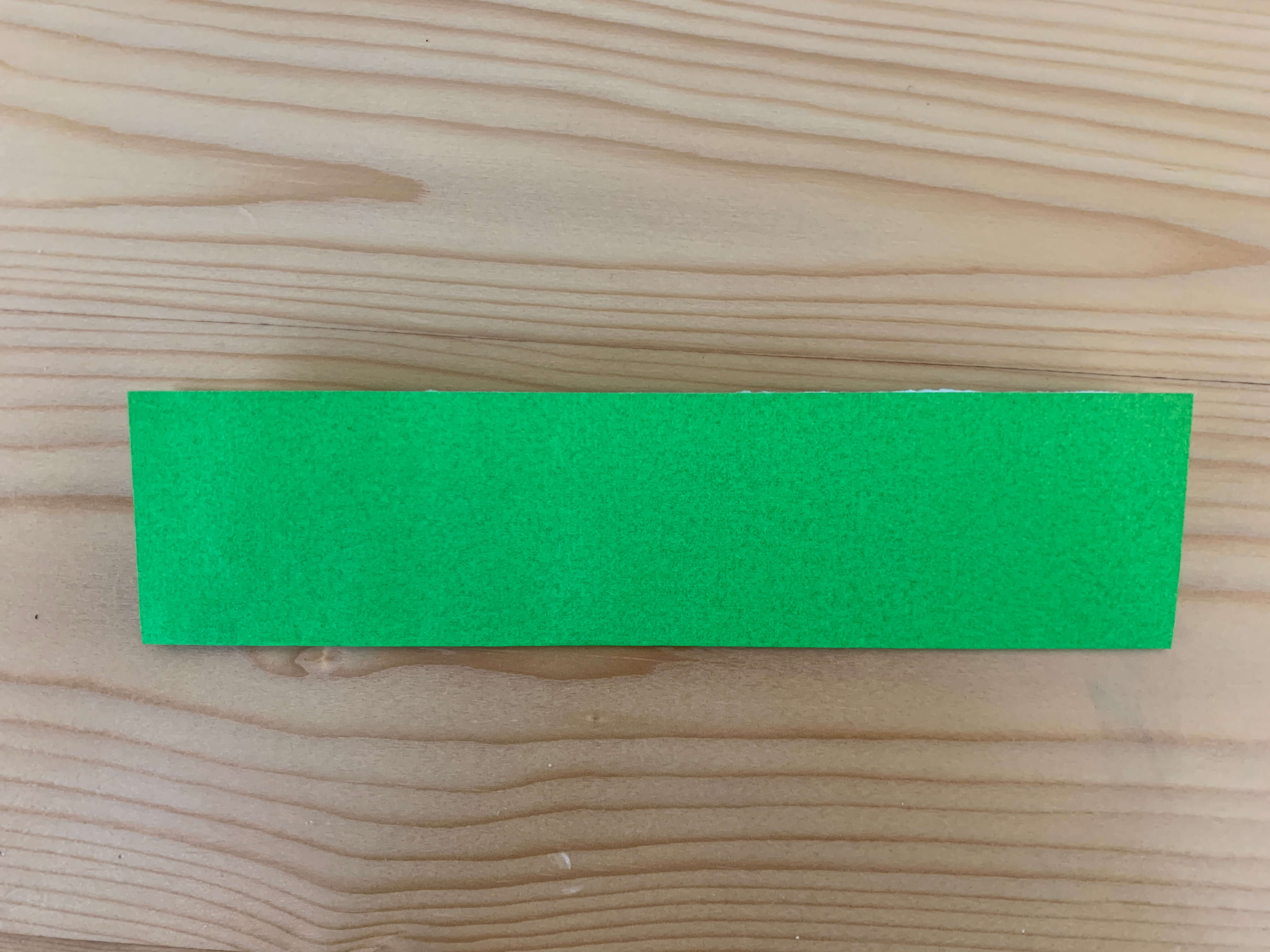 折り紙で孔雀 くじゃく を作ろう 羽の部分が特徴的な個性あふれる折り方を紹介 おりがみ部の記事一覧 おりがみ部 部活トップ バンダイによる 遊びと学びのココロ育むファミリーエンタメサイト 折り紙で孔雀 くじゃく を作ろう 羽の部分が特徴的な個性あふれる折り方を紹介 おりがみ部の記事一覧 おりがみ部 部活トップ バンダイによる 遊びと学びのココロ育むファミリーエンタメサイト